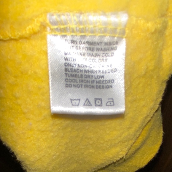 Junior plus Womens Pokémon Pikachu Crew Sweatshirt size XL-1X PreOwned - Picture 2 of 6